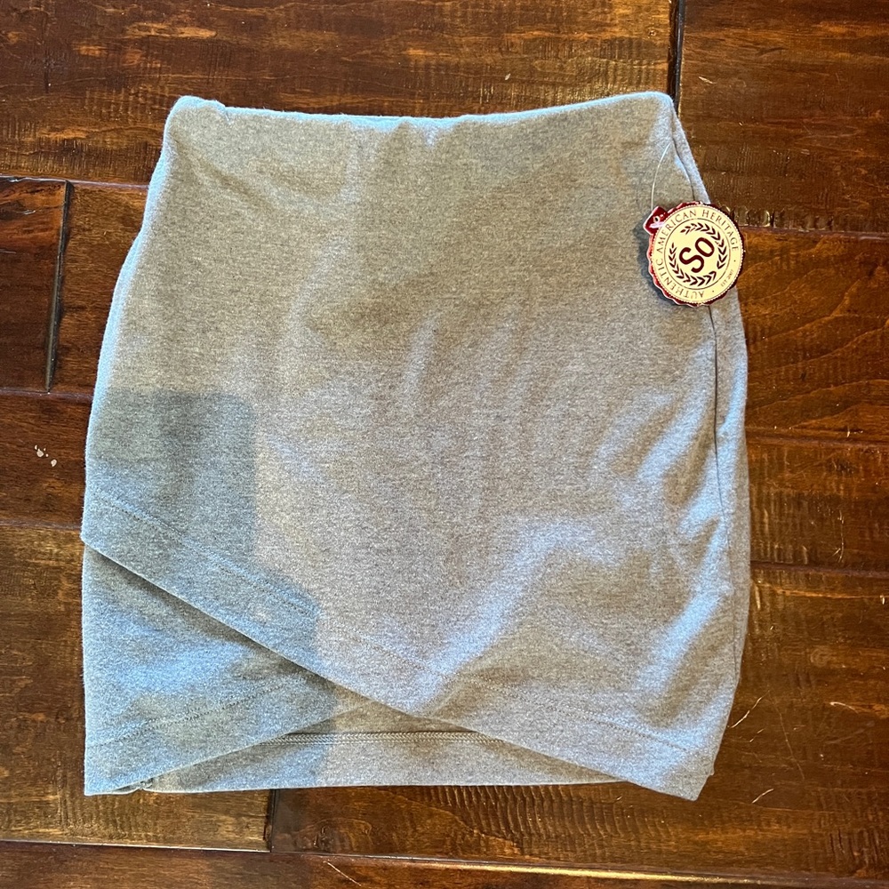NWT kohl’s SO brand, crossover mini skirt, jersey stretch fabric,xs